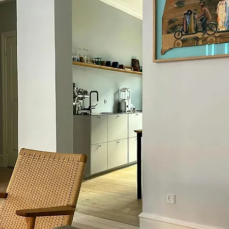 Renovated Flat With Balcony In Amagerbro Apartament Kopenhaga